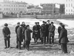 Оригинальная подпись под этой фотографией – "хулиганы"